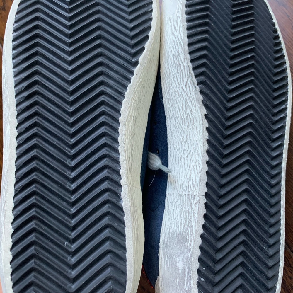 Slightly worn Golden Goose Superstar Sneakers. - Picture 6 of 8